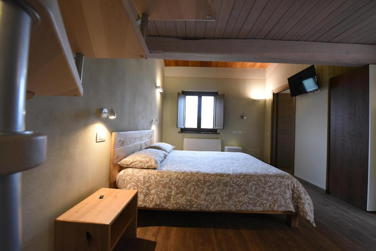Villa Casale Dei Briganti à Norcia Extérieur photo