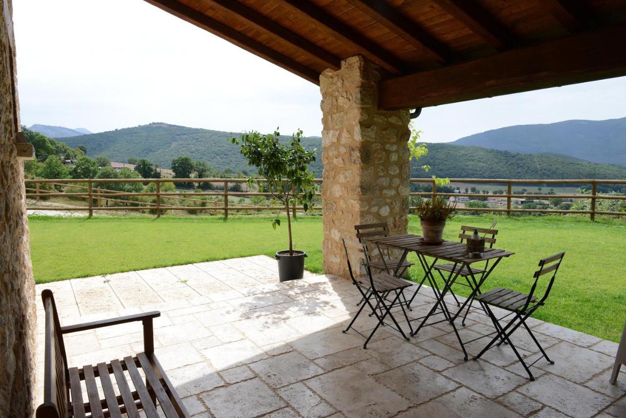 Villa Casale Dei Briganti à Norcia Extérieur photo
